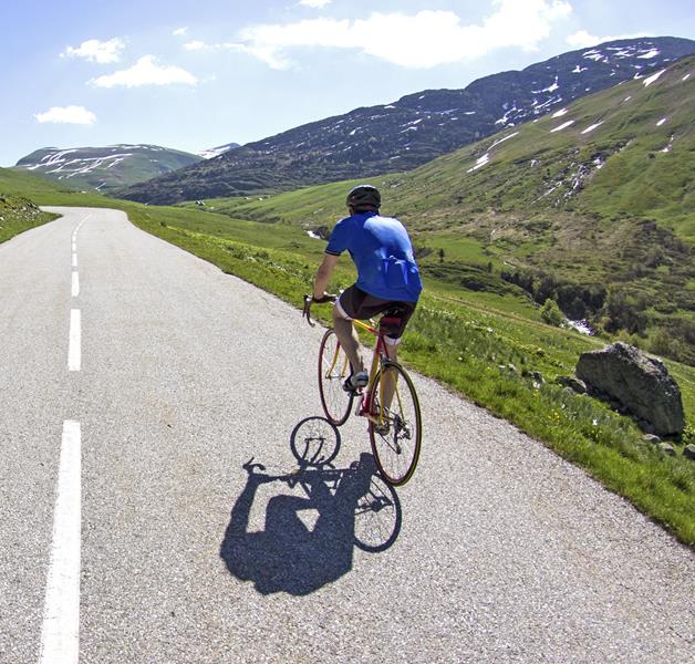 La course de vélo La Marmotte le 30 juin 2024